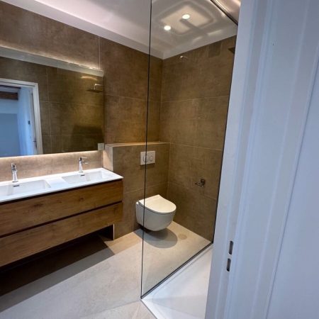 5c073812-657e-4a5f-a29a-5f02499efb8a